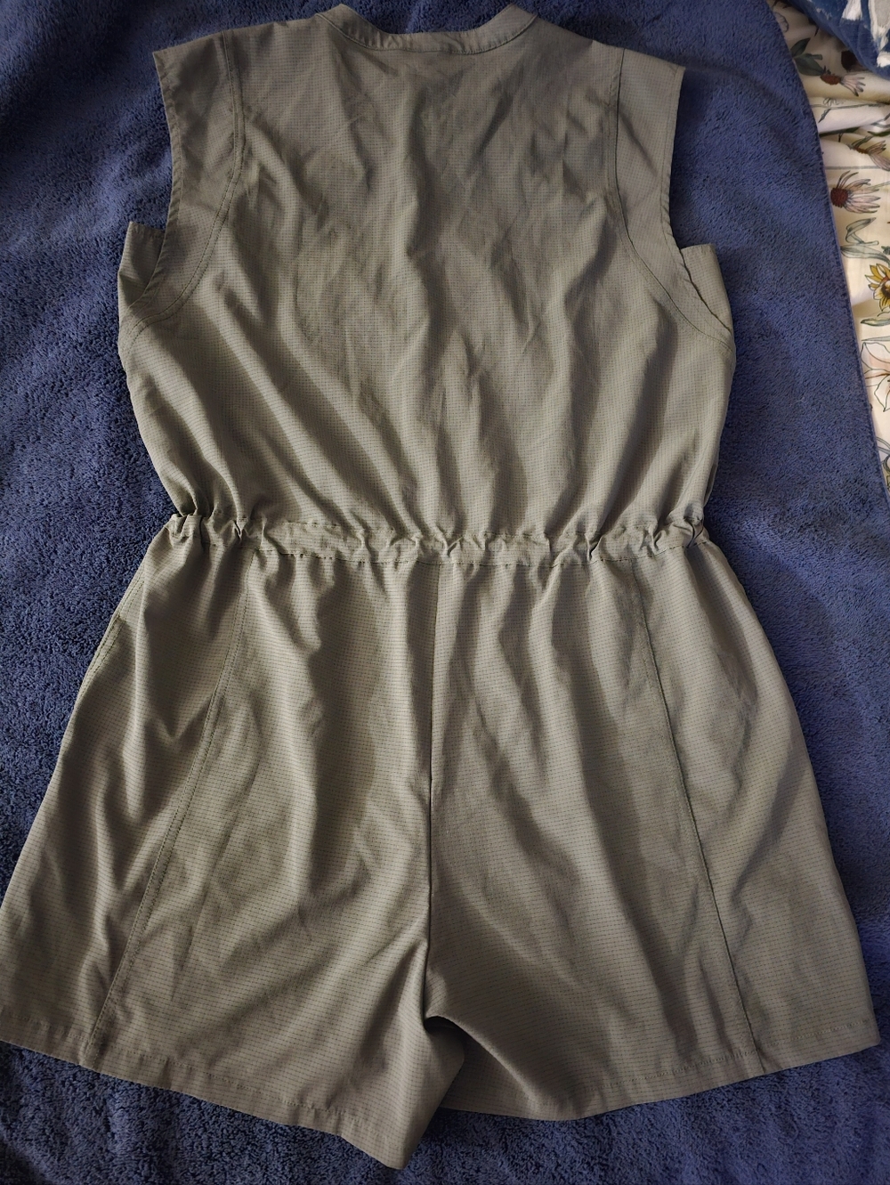 Te Verde Olive Green Apparel with Purple Logo Tag